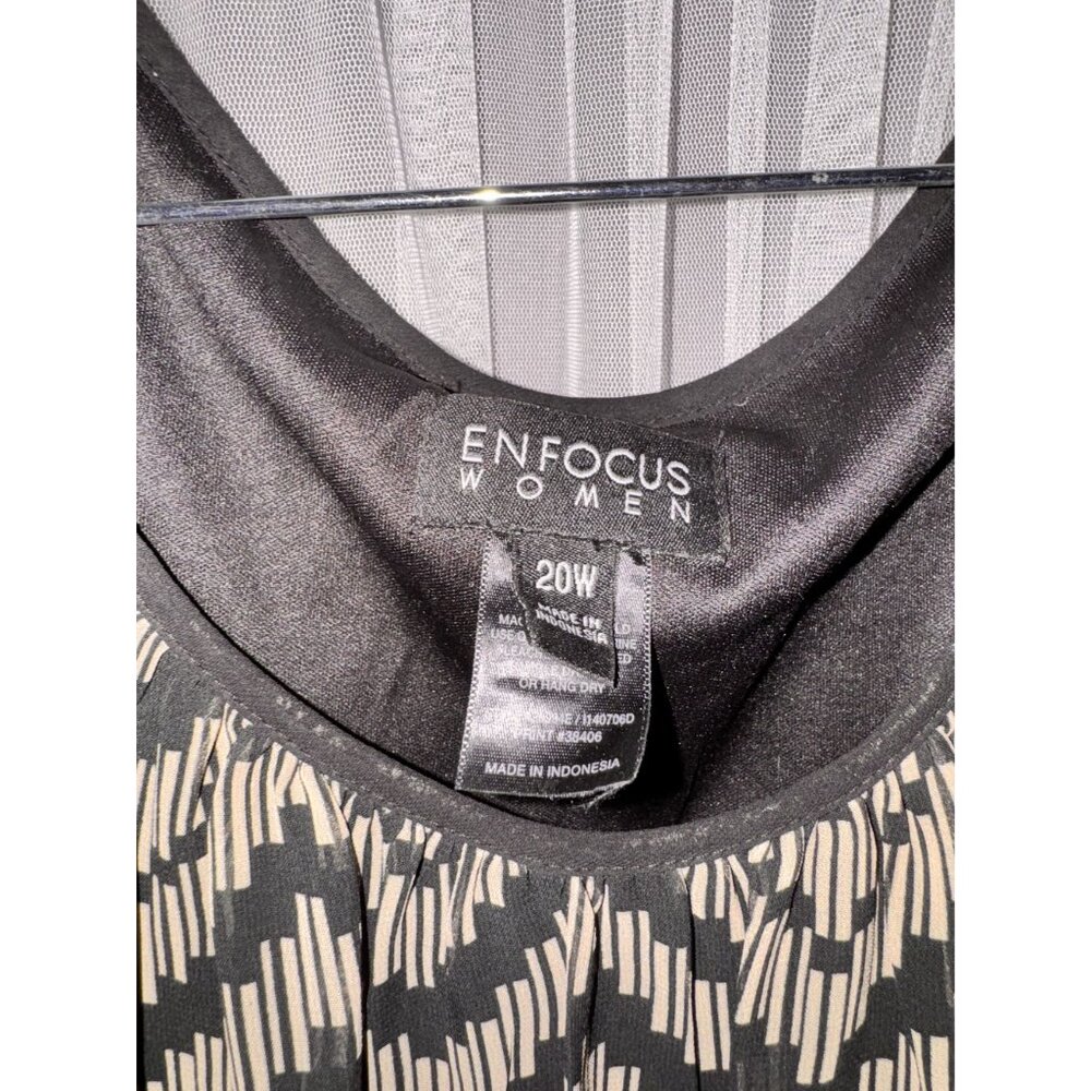 En Focus Women Chevron Black & Beige Dress Size 20W Short Sleeves Lightweight pl - Picture 3 of 4